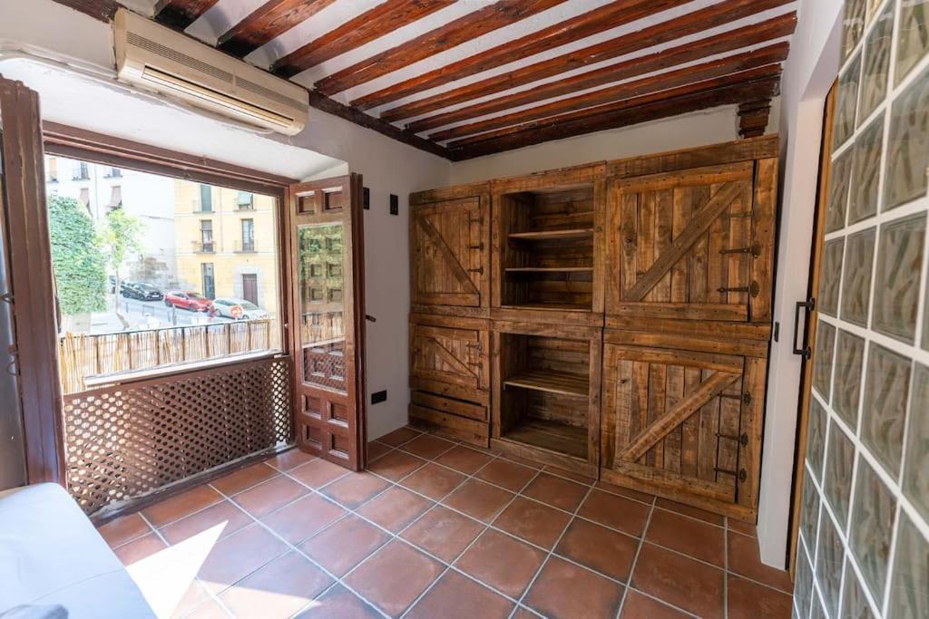 Encantador Apartamento En Calle Segovia Madrid Ngoại thất bức ảnh